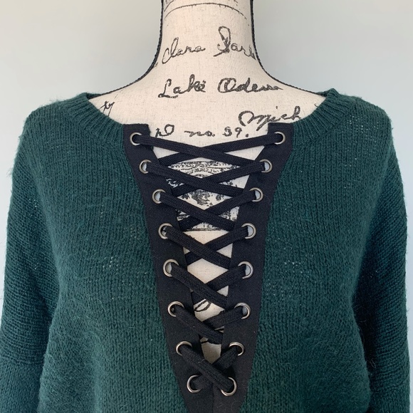 Lace-up Sweater - Picture 2 of 5